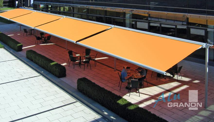 Double blinds on feet