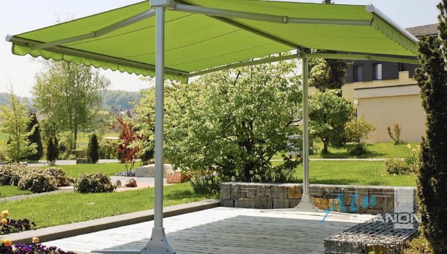 Double blinds on feet