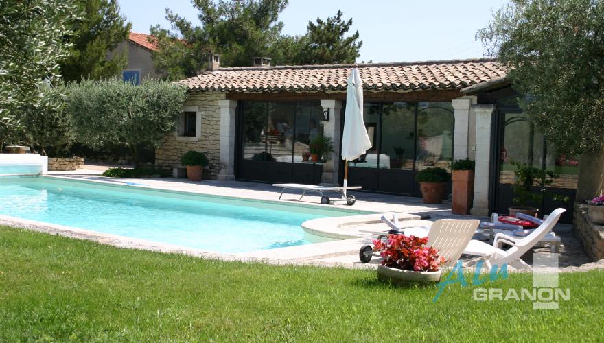 The aesthetics of your deck closure