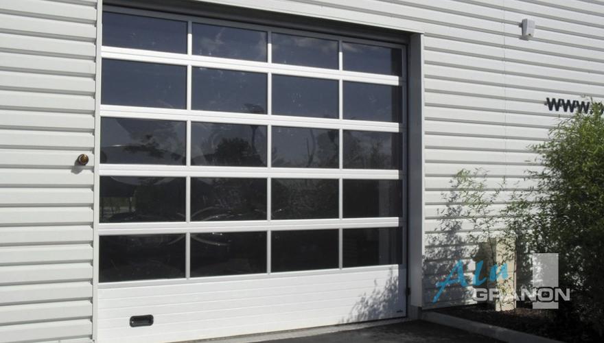 Portail de garage LUMITEC